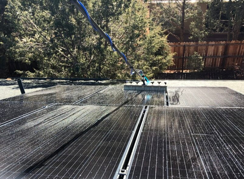 Zalvus.tech® 40M - 100% Conductive Resistant Water Fed Pole System Solar Panel Cleaning